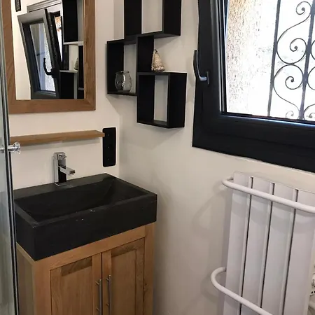 Apartmán Chez Delph Independant A Secteur Haras Et Bowling Parking Prive Et Gratuit Uzès